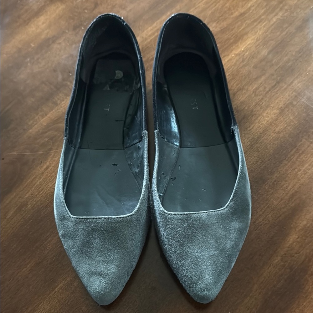 Nine West Gray Suede Flats